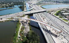 Aerial view of the I-595 motorway in Florida, USA