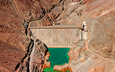 Aerial view of the dam showing the size and width of the dam